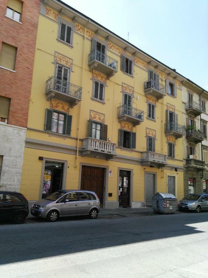Via Palestrina - Corso Vercelli Turin Bagian luar foto